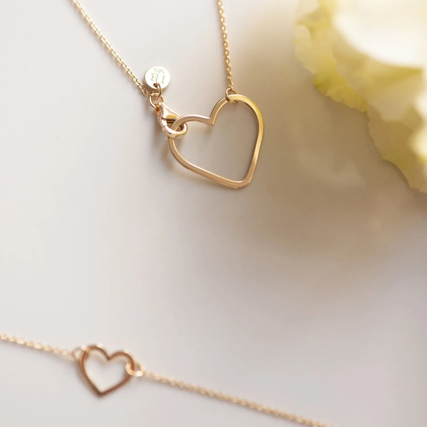 Belleville Amore 14 karaat gouden armband met hartje