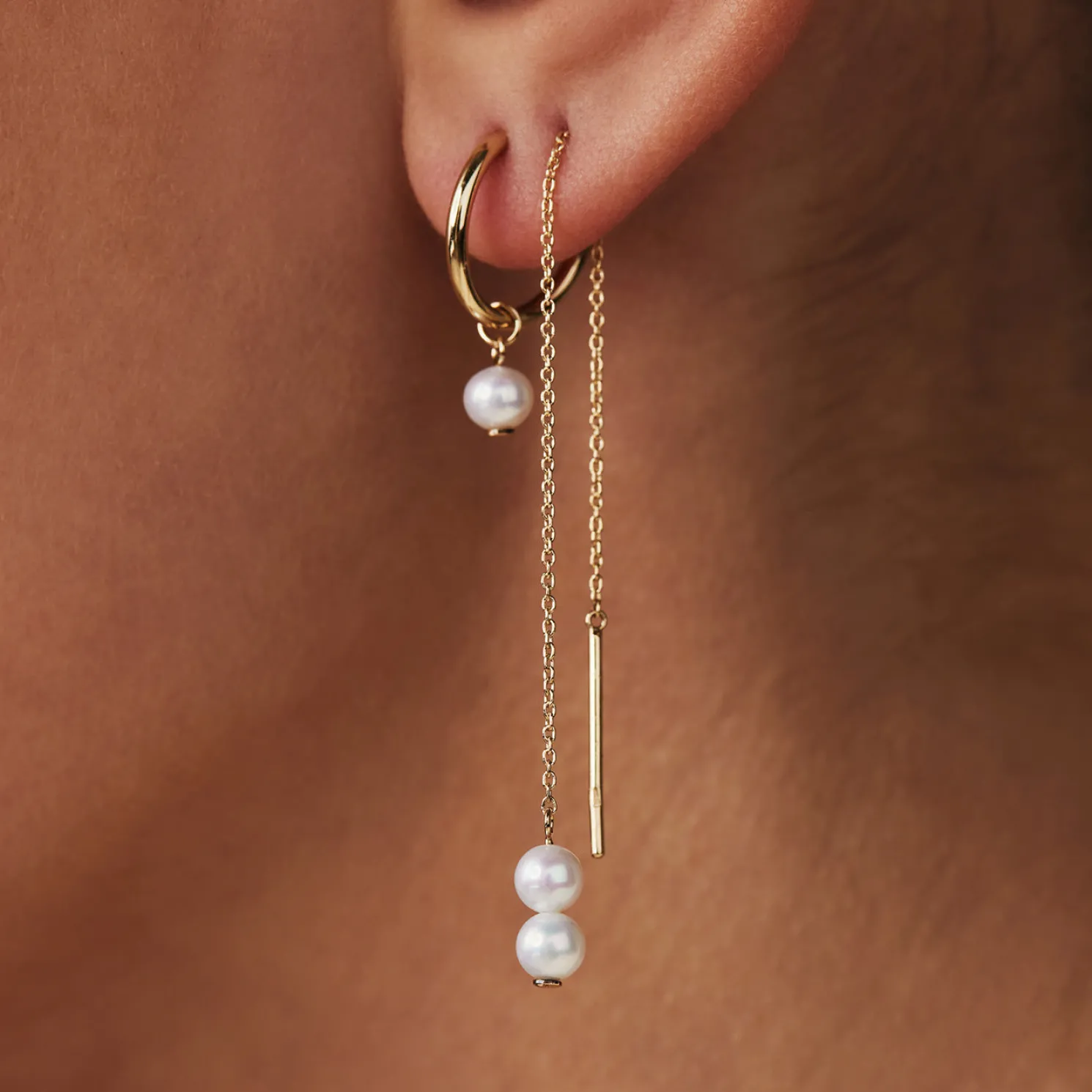 Belleville Luna 14 karaat gouden doortrek oorbellen met zoetwaterparels