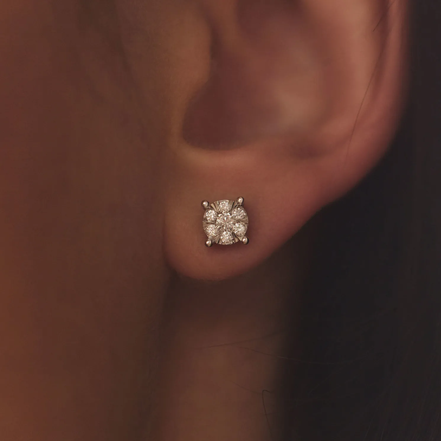 De la Paix Hanaé 14 karaat witgouden oorknoppen met diamant 0.28 karaat