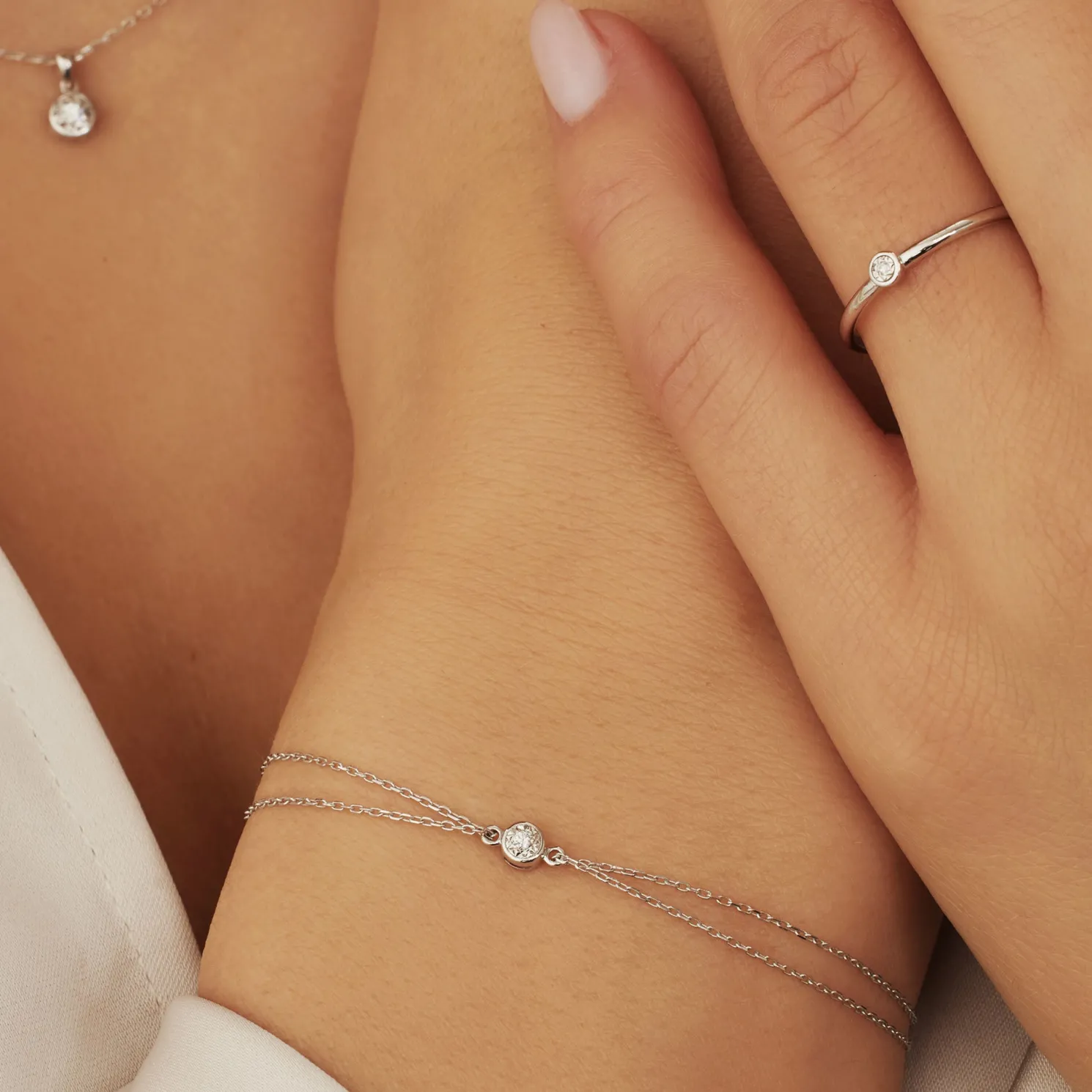 De la Paix Inaya 14 karaat witgouden armband met diamant 0.02 karaat