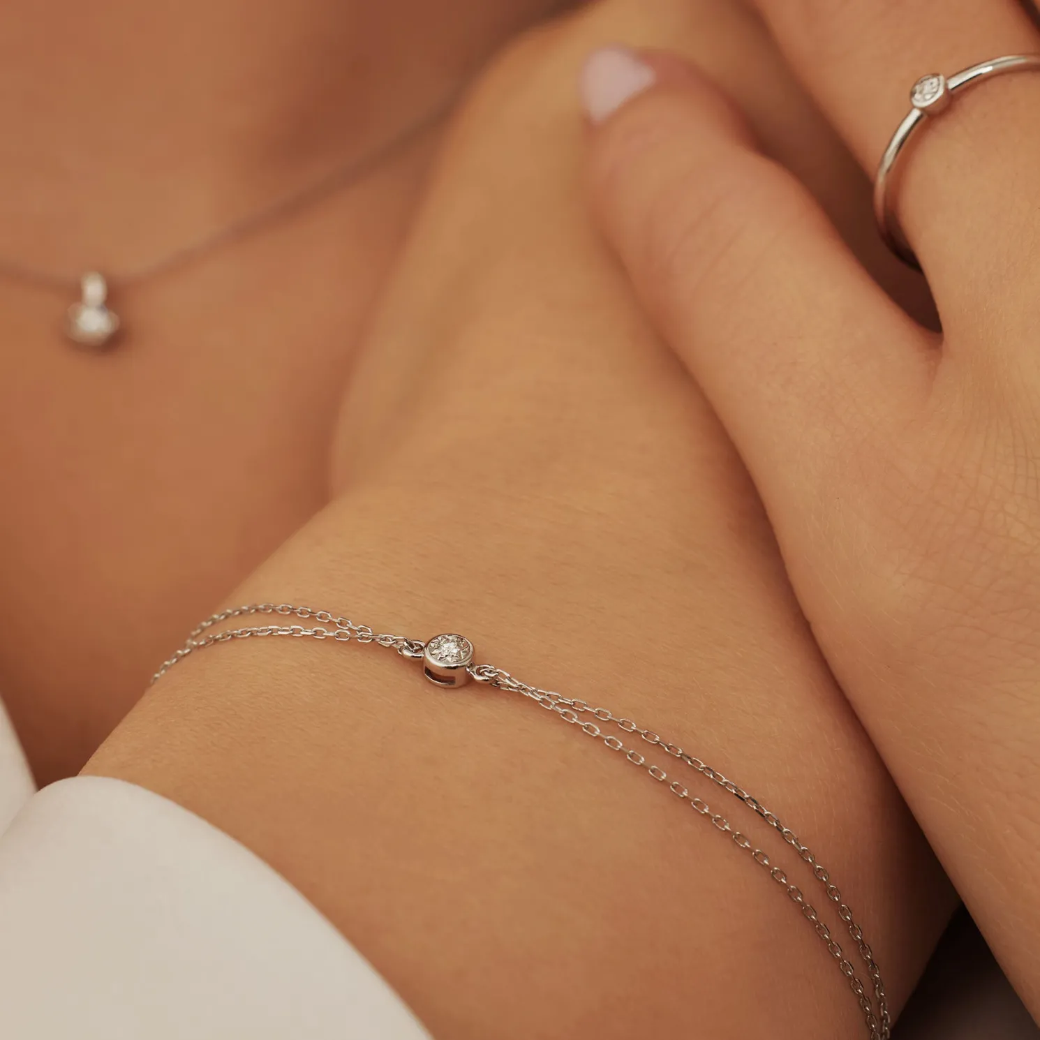 De la Paix Inaya 14 karaat witgouden armband met diamant 0.02 karaat