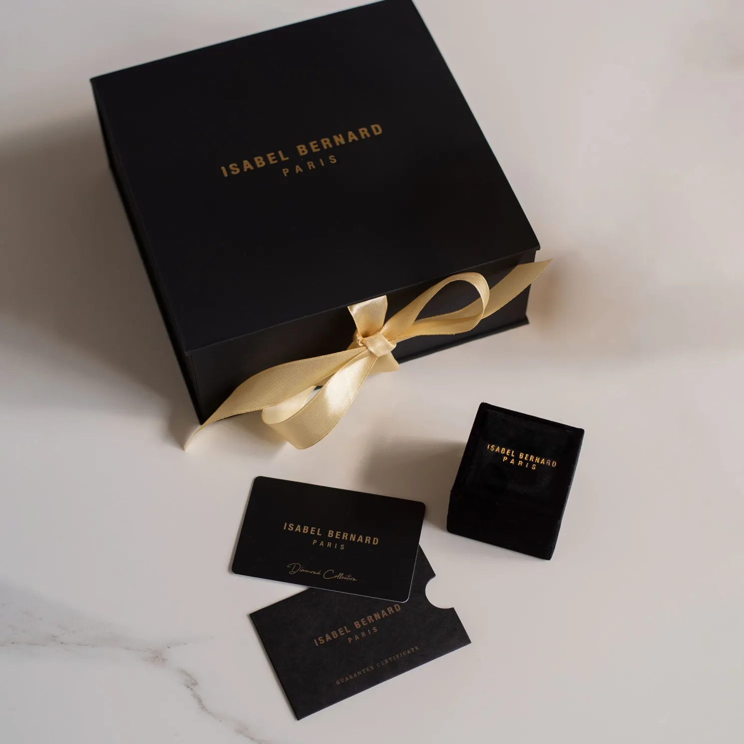 De la Paix Inaya 14 karaat witgouden oorknoppen met diamant 0.02 karaat