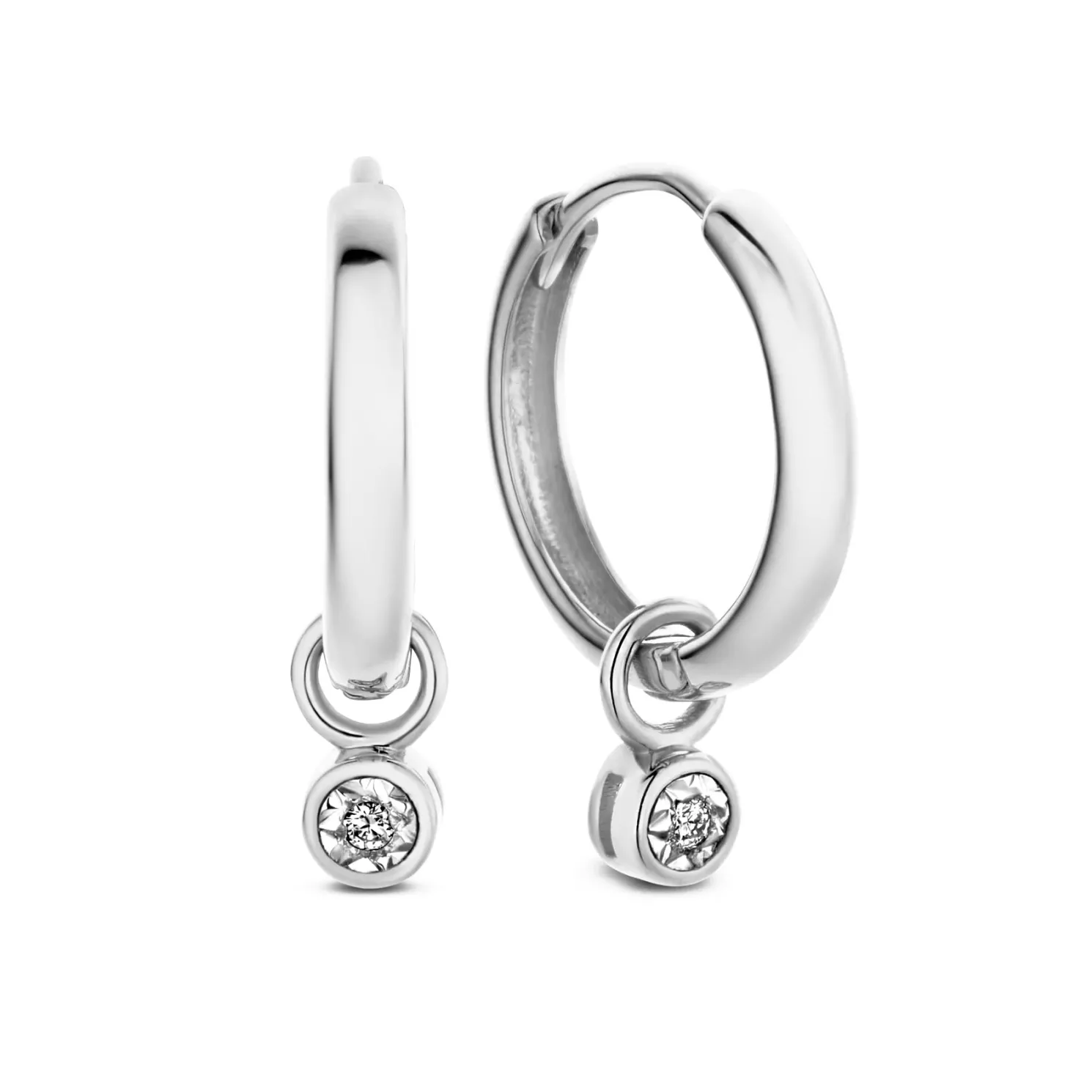 De la Paix Inaya 14 karaat witgouden creolen met diamant 0.02 karaat