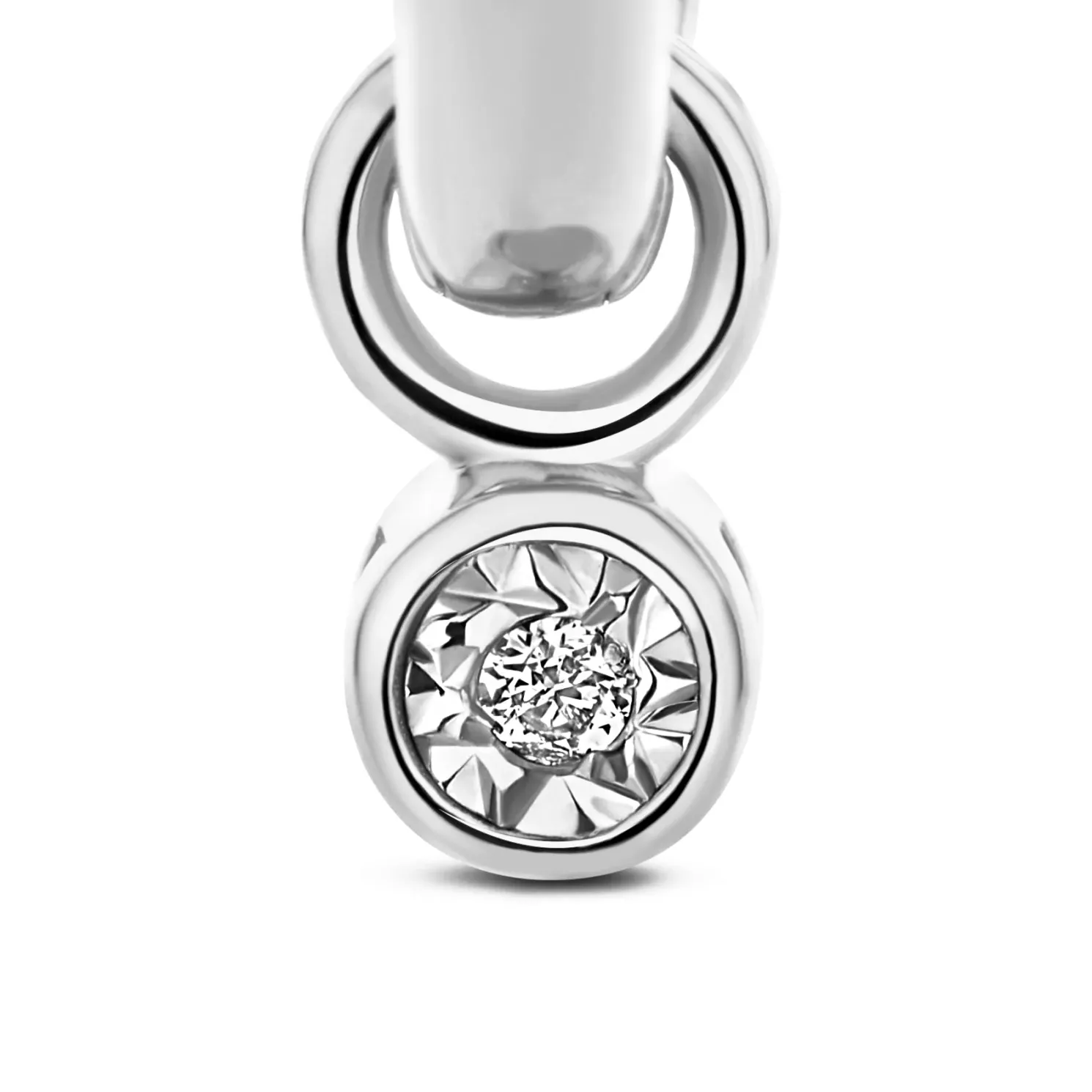 De la Paix Inaya 14 karaat witgouden creolen met diamant 0.02 karaat