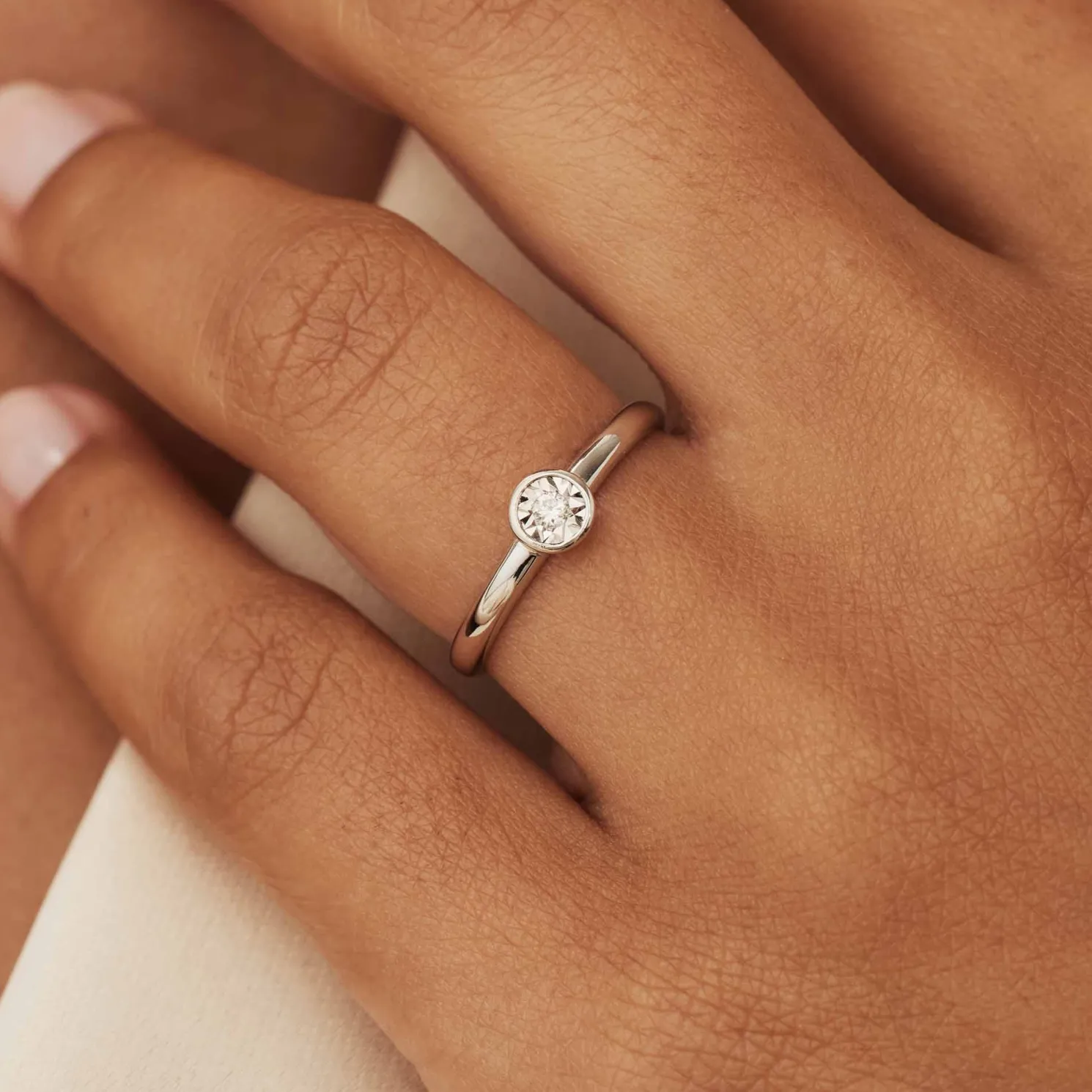 De la Paix Inaya 14 karaat witgouden ring met diamant 0.03 karaat