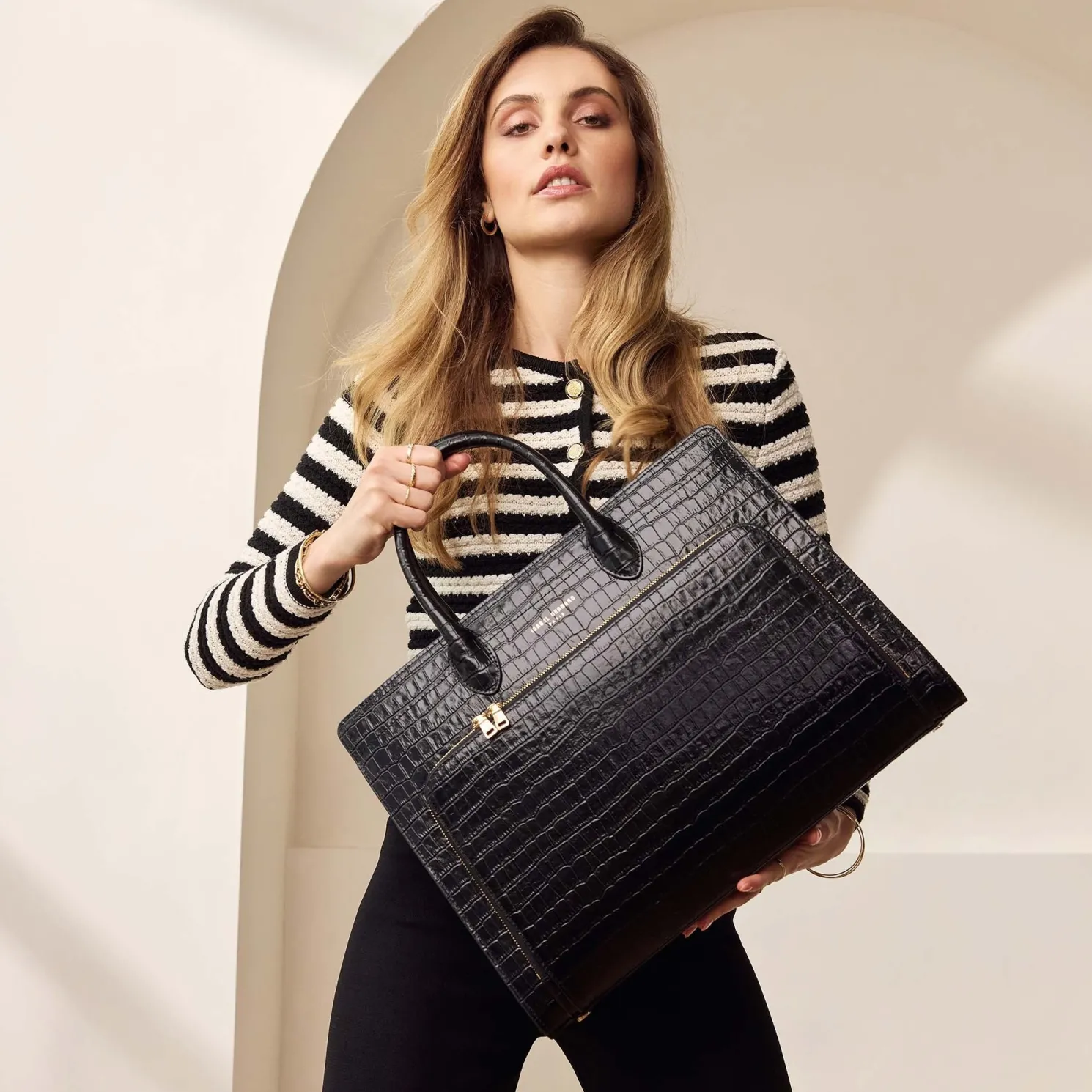 Honoré Nadine croco zwarte leren handtas van kalfsleer met laptopvak