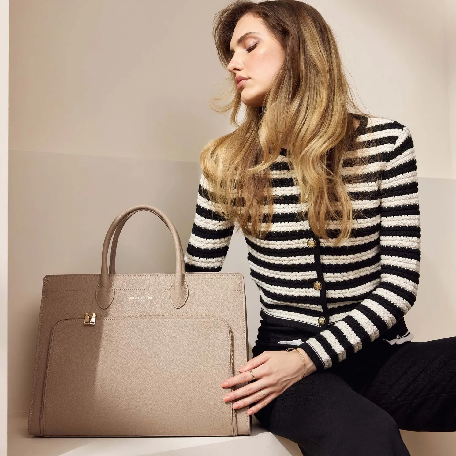 Honoré Nadine taupe leren handtas van kalfsleer met laptopvak