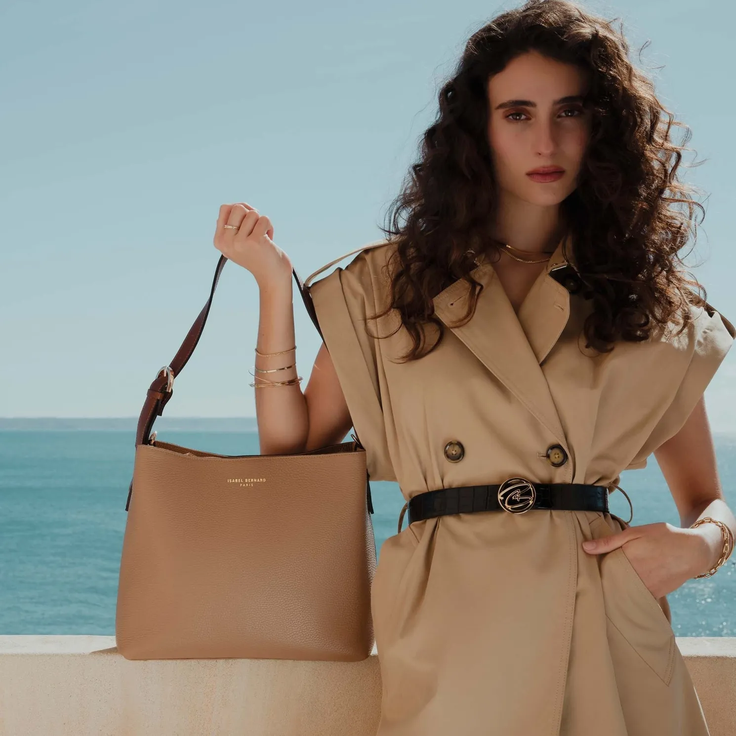 Honoré Adriane Midi beige leren schoudertas van kalfsleer