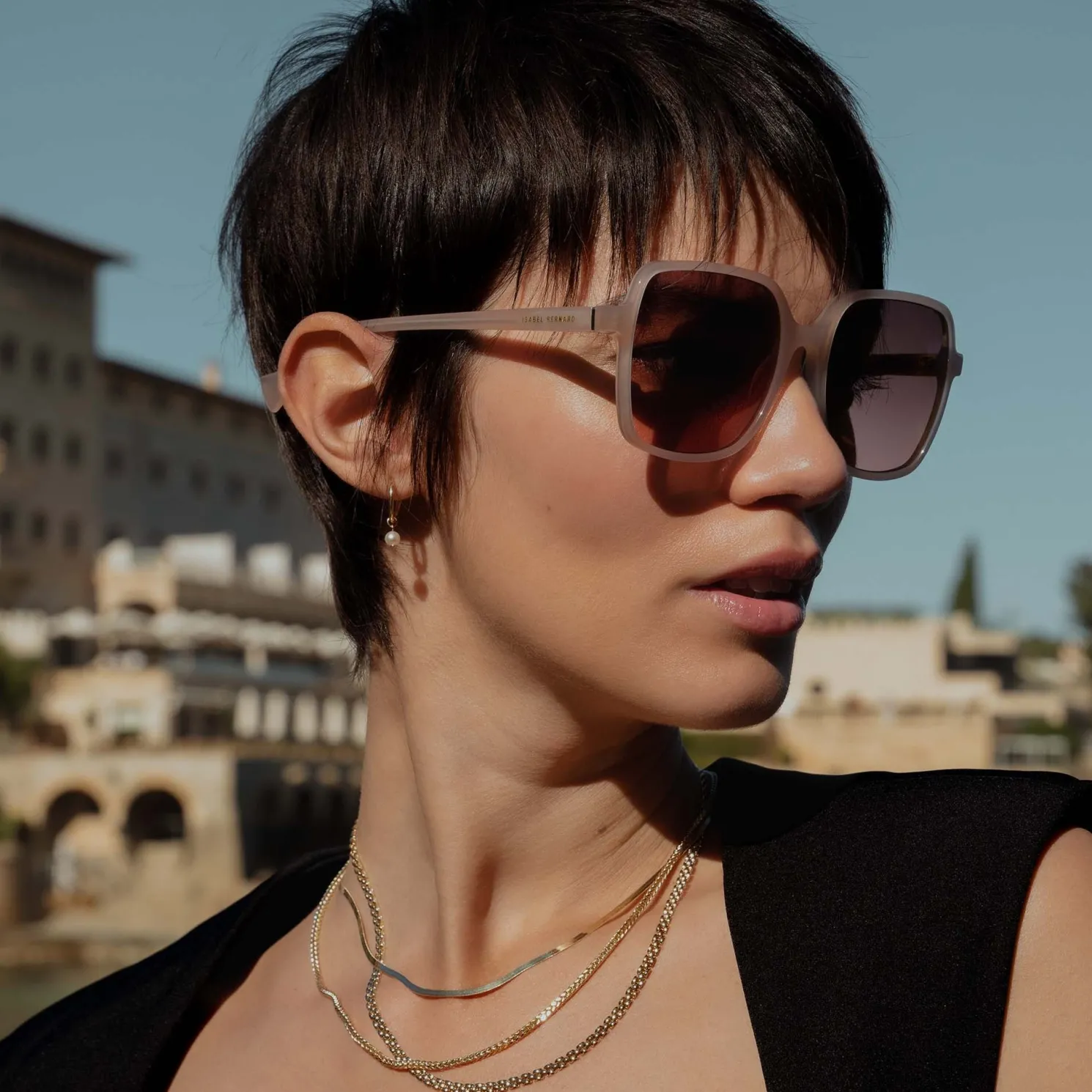 La Villette Rene zacht roze vierkante zonnebril met roze glazen