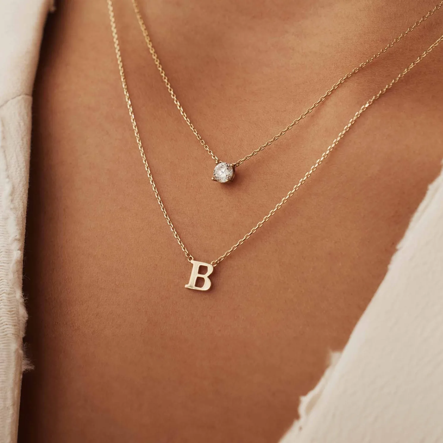 Le Marais Chloé 14 karaat gouden initial ketting met letter