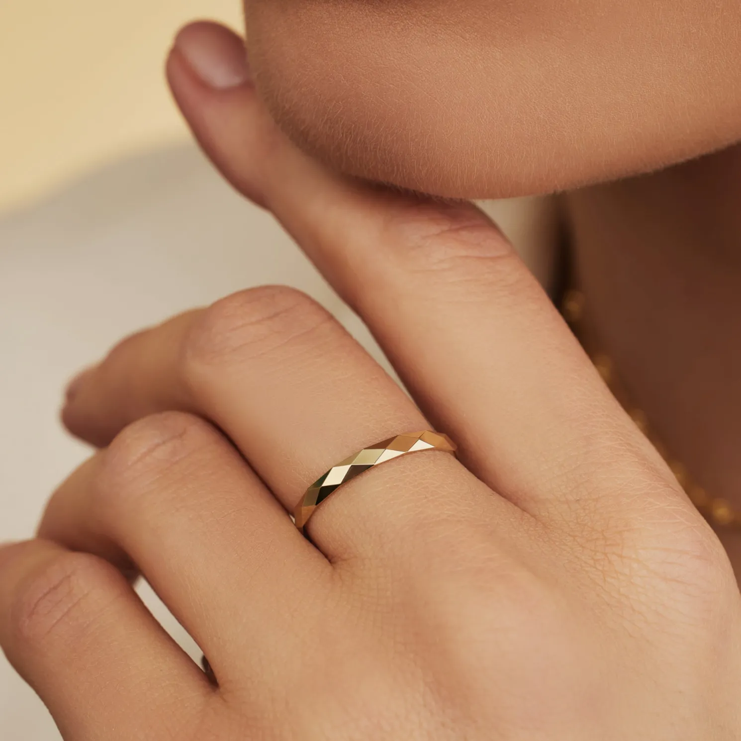 Rivoli Laura 14 karaat gouden ring met diamond cut