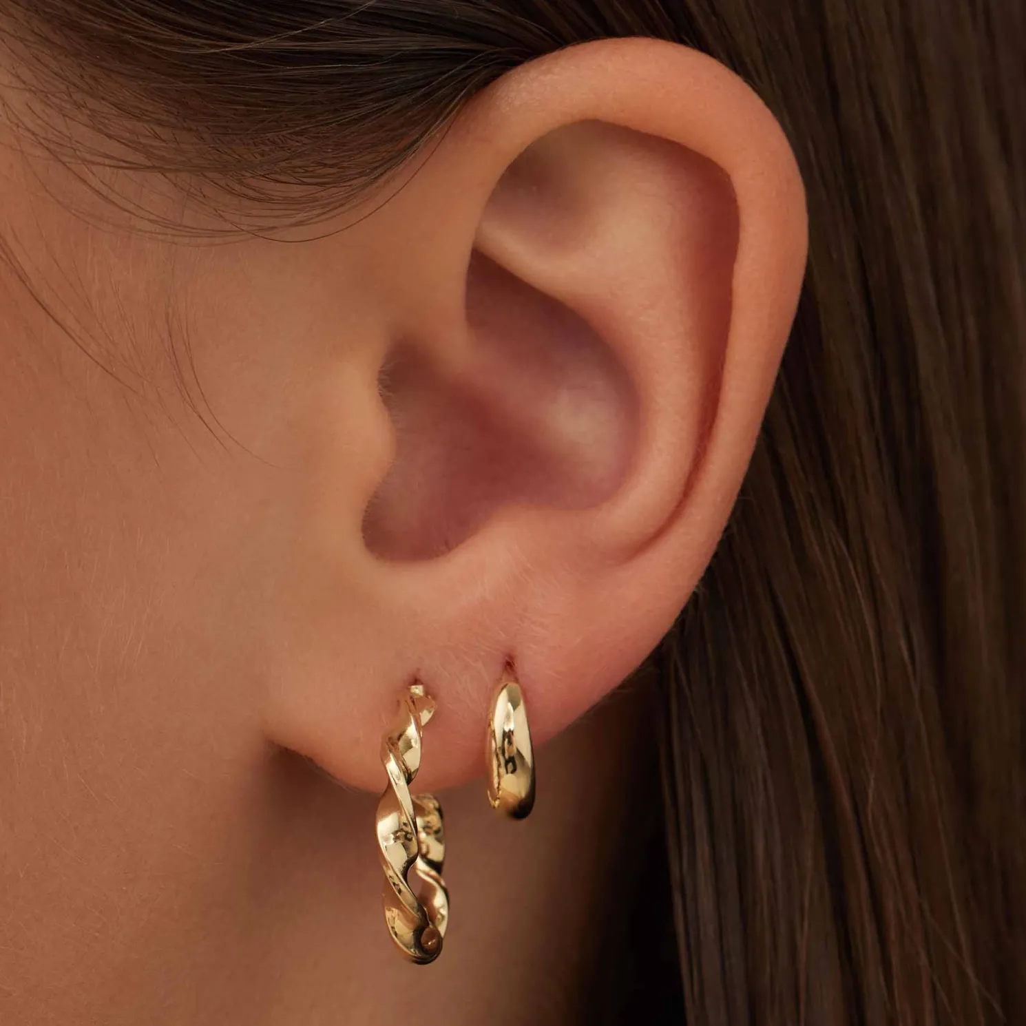 Rivoli Odette 14 karaat gouden creolen met twist