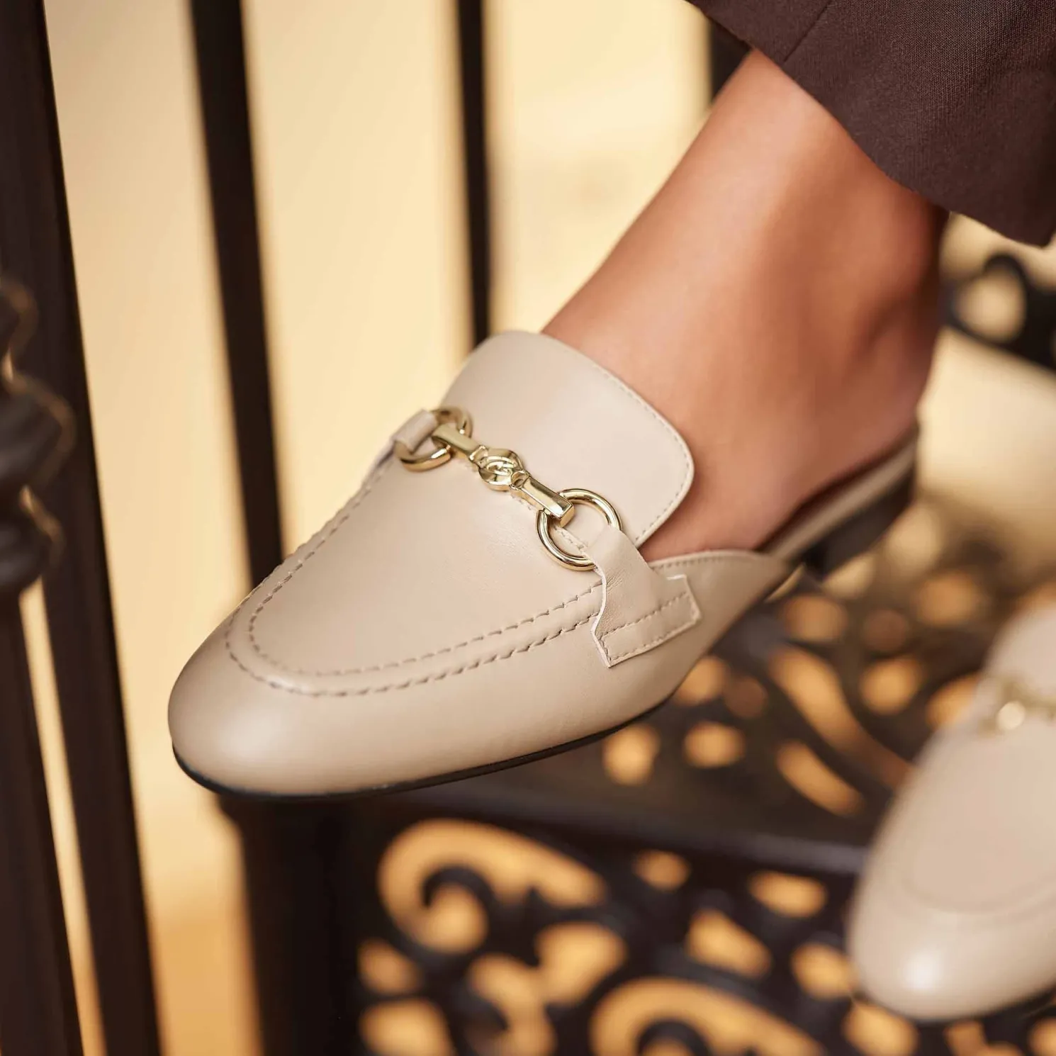 Vendôme Fleur taupe leren slipper loafers van kalfsleer